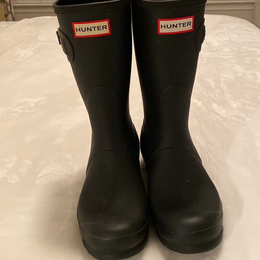 Great condition Hunter mate black rain boots… hardly worn